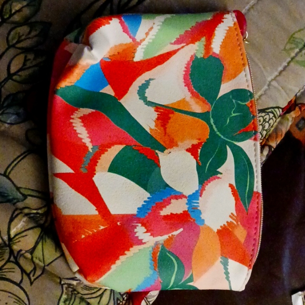 Makeup bag